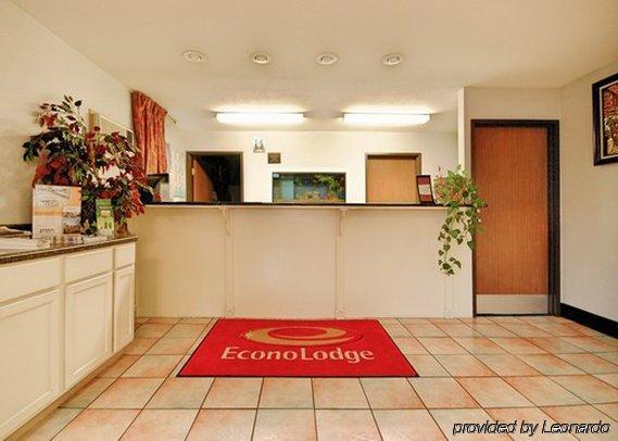 Lodge Econo Cruces Area *