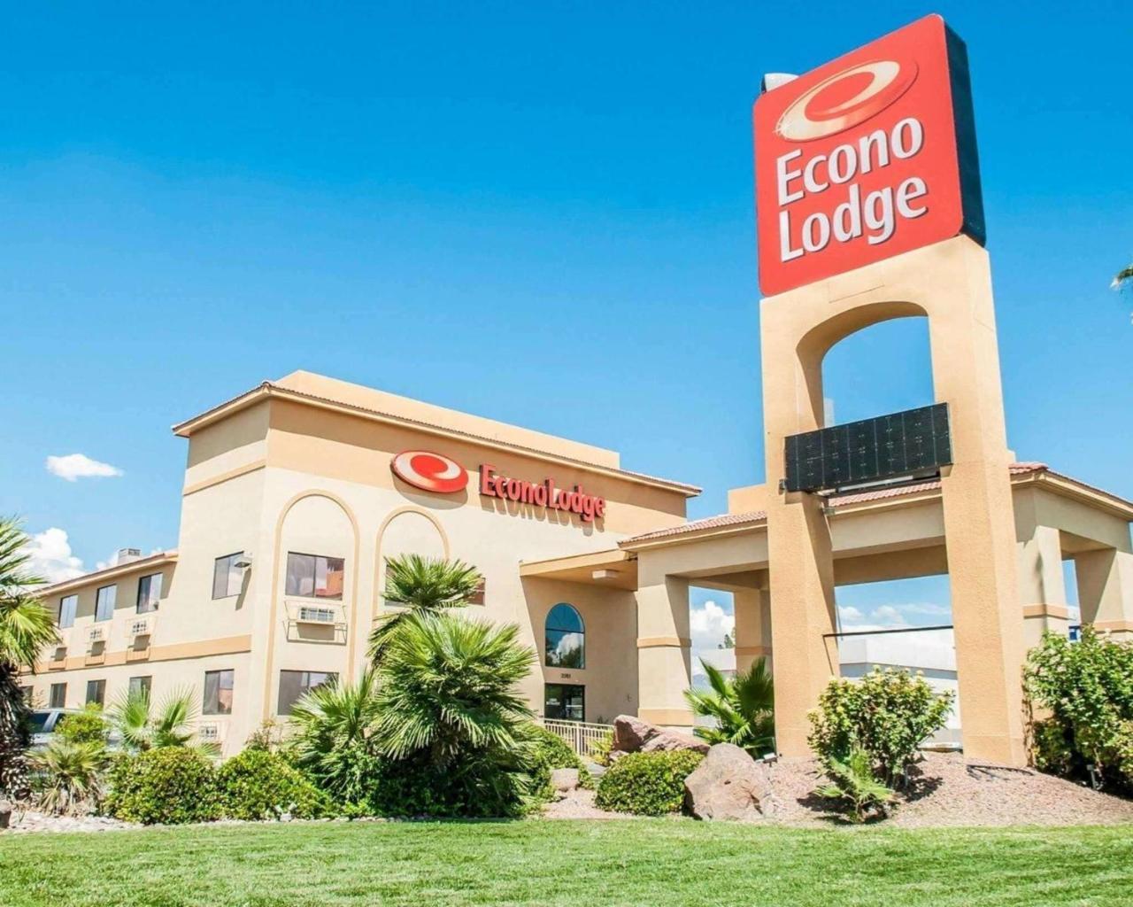 Lodge Econo Cruces Area *